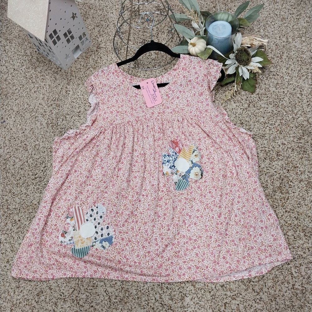 3525 Size 3X Wonderly Upcycled Top with Appliqued Flowers.